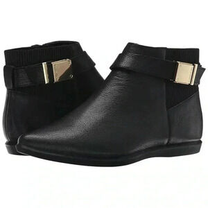 Calvin Klein Women's black Voletta Boot Size 5.5
